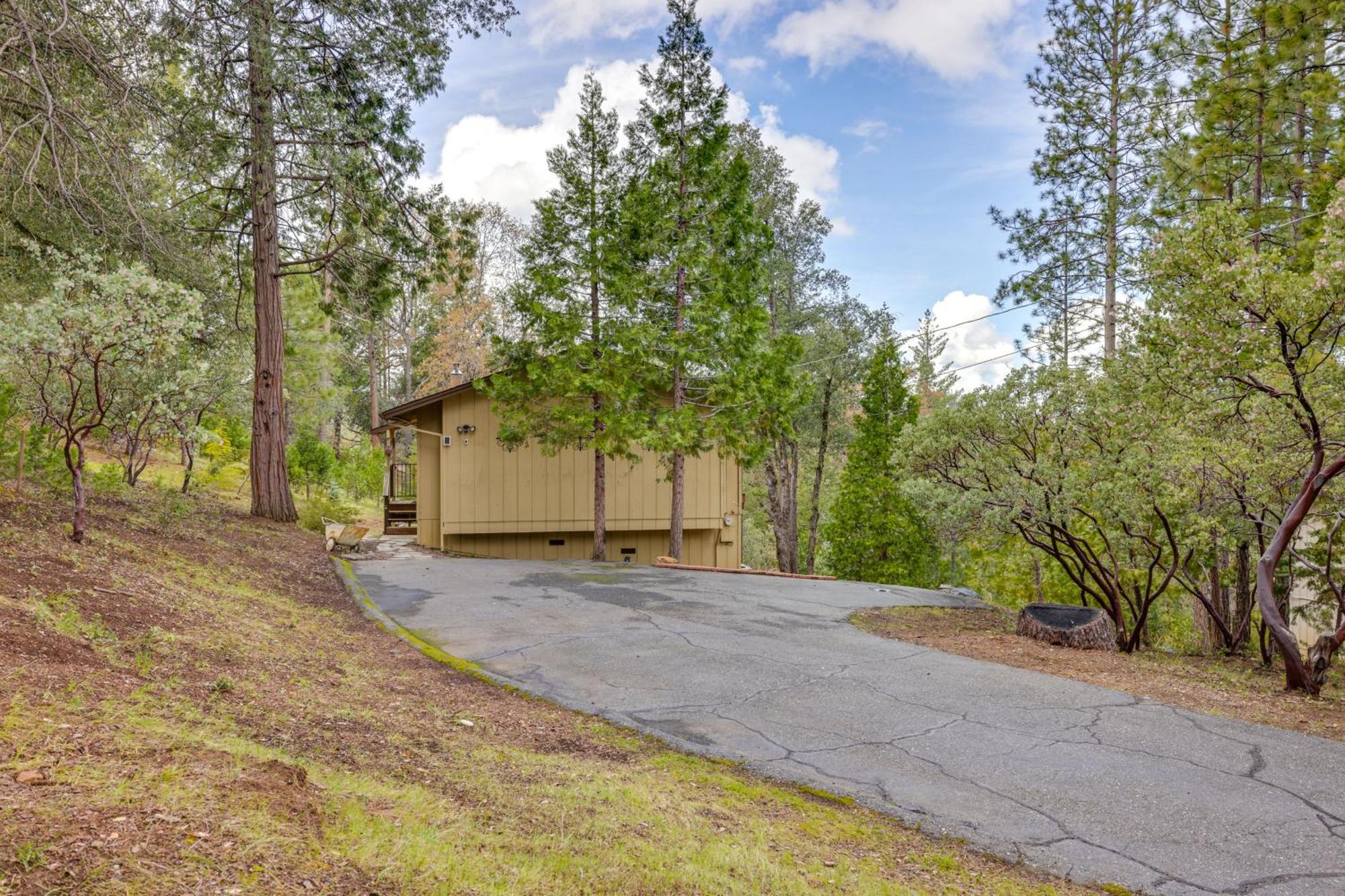 Serene Groveland Cabin Rental Near Yosemite! المظهر الخارجي الصورة